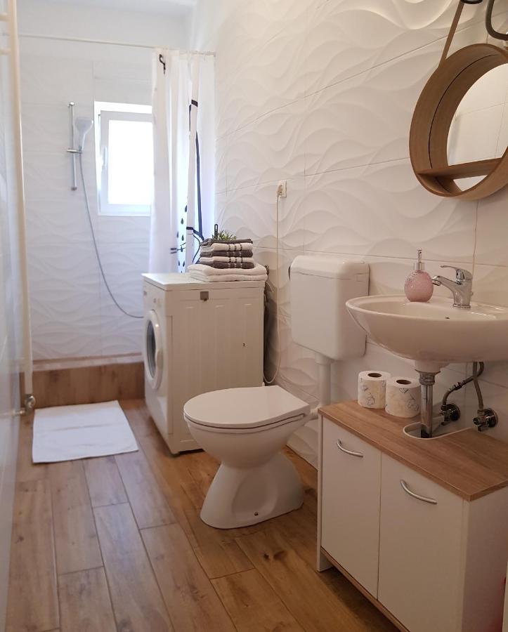 Apartman Lara Apartment Rijeka Bagian luar foto